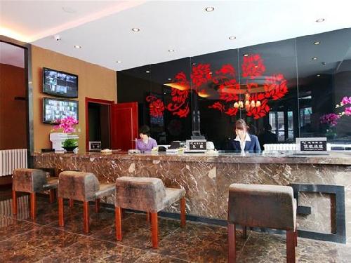 Harbin Spring Fashion Hotel (Development Zone Dragon Tower Shop)