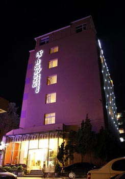Kunming Jiake style hotel