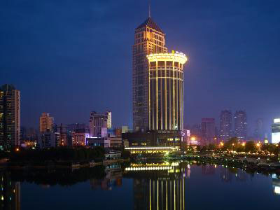 Jianghan　のゾーンに  Jinjiangguoji Hotel Wuhan