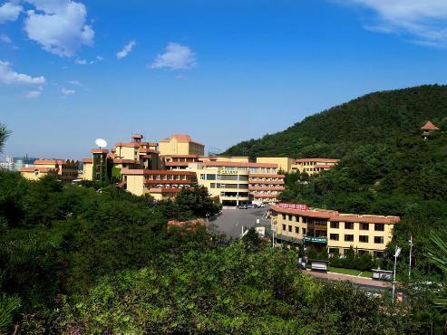 Dalian Zhongxia Huayuan Hotel