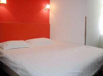 Motel 168 (Nanjing Jiangning Dong Mountain Walking Street Branch) (formerly Lantern Street) 
