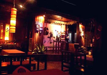 Fenghuang Distant Inn